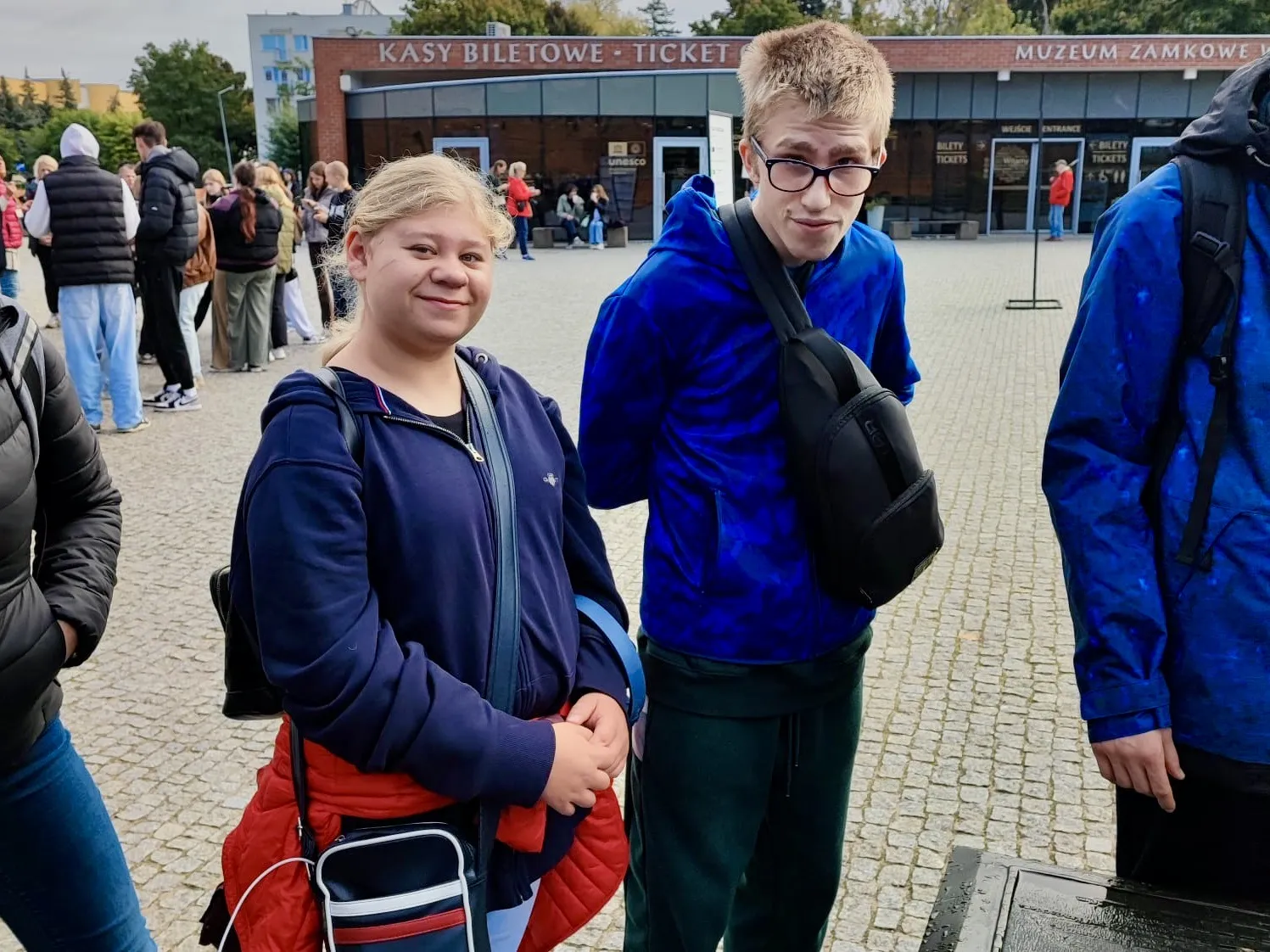 Uczniowie zwiedzają Zamek Krzyżacki